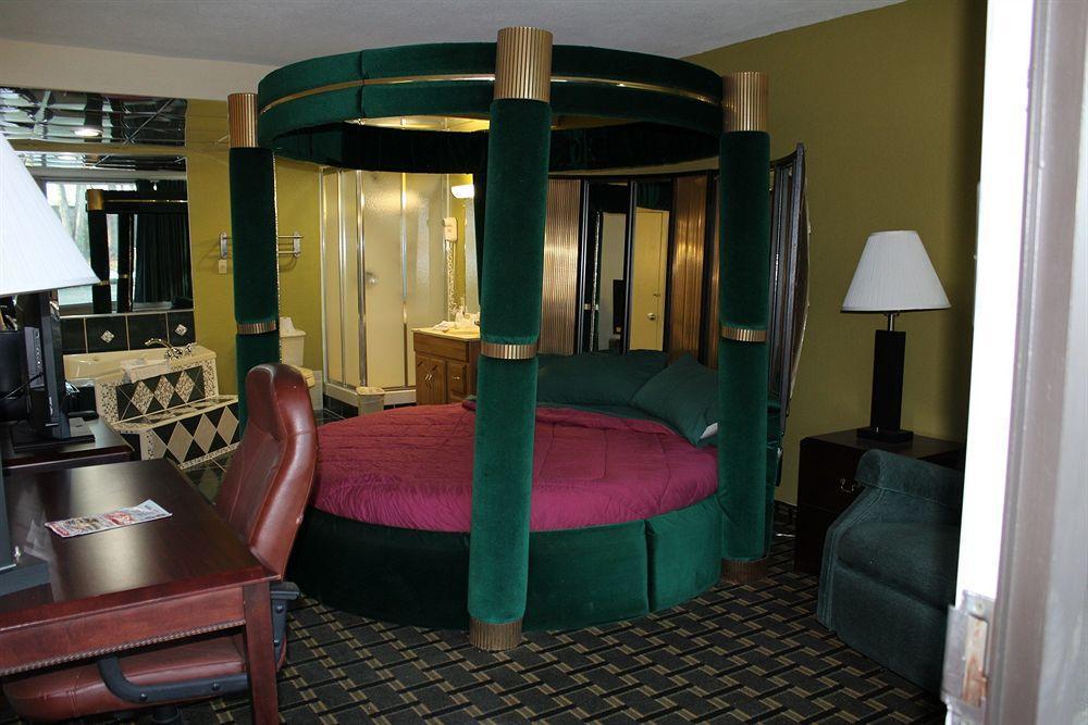 Red Roof Inn & Suites Greenwood, Sc Eksteriør bilde