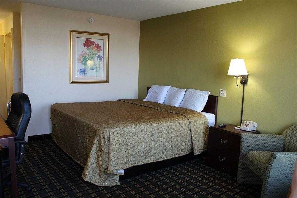 Red Roof Inn & Suites Greenwood, Sc Eksteriør bilde